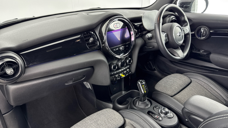 MINI Hatchback 135kW Cooper S Level 2 33kWh 3dr Auto Electric Hatchback